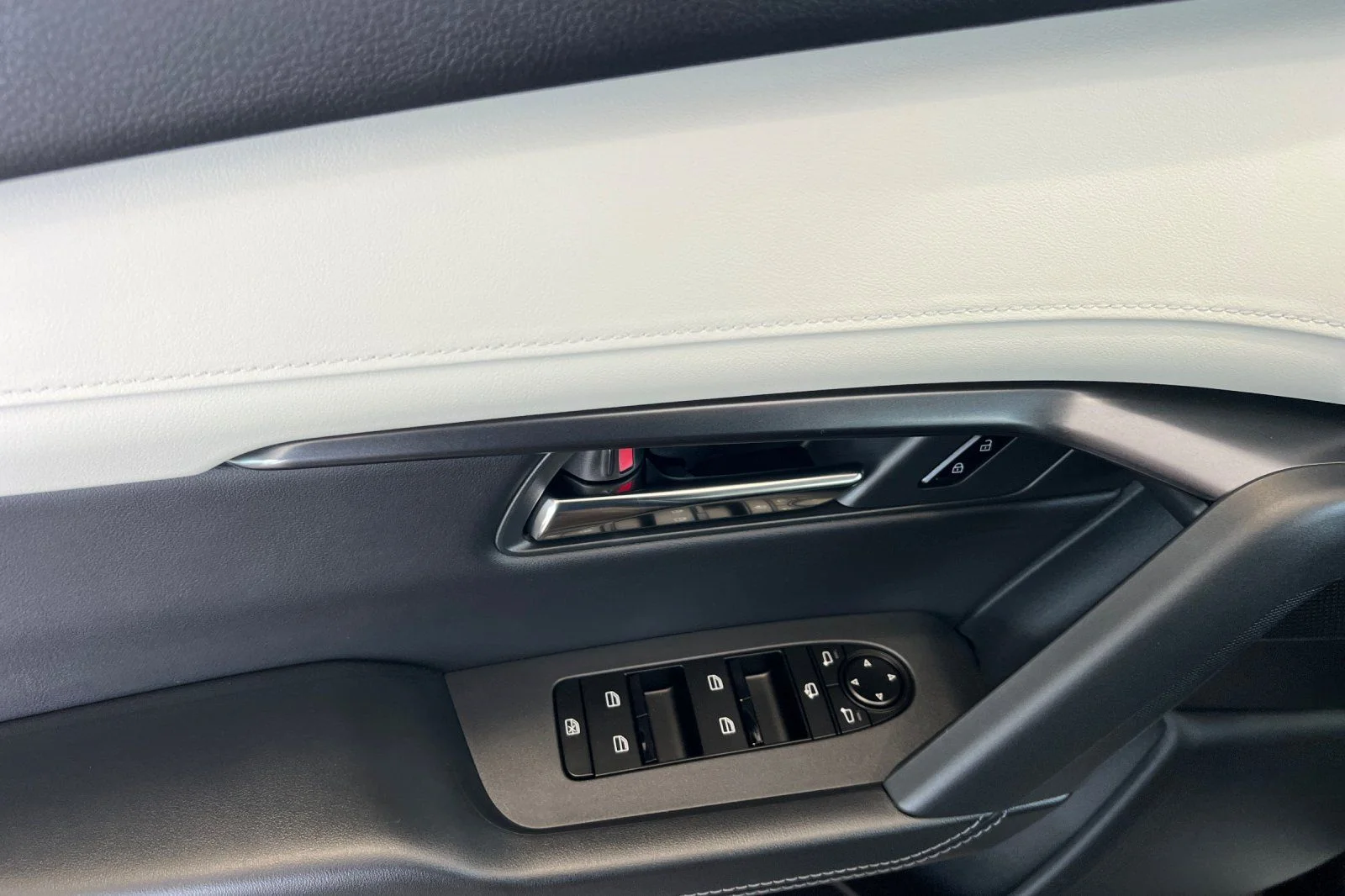 New 2026 Jet Black Mica Mazda 2.5 S Preferred AWD image 8