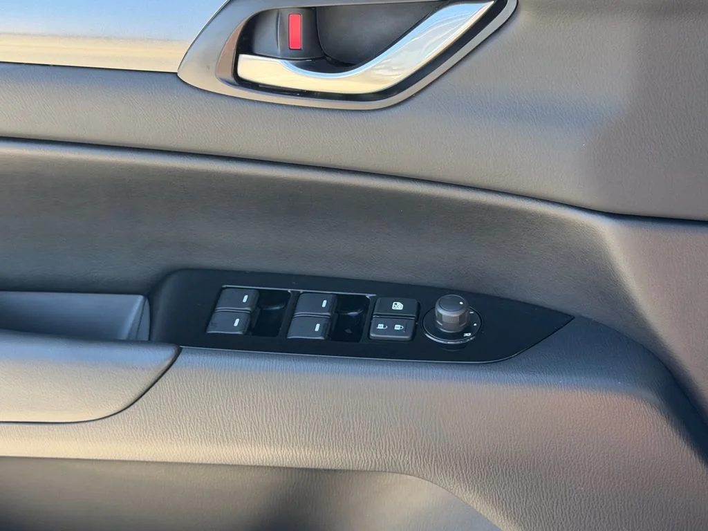 Used 2025 Gray Mazda 2.5 S Preferred Package image 29