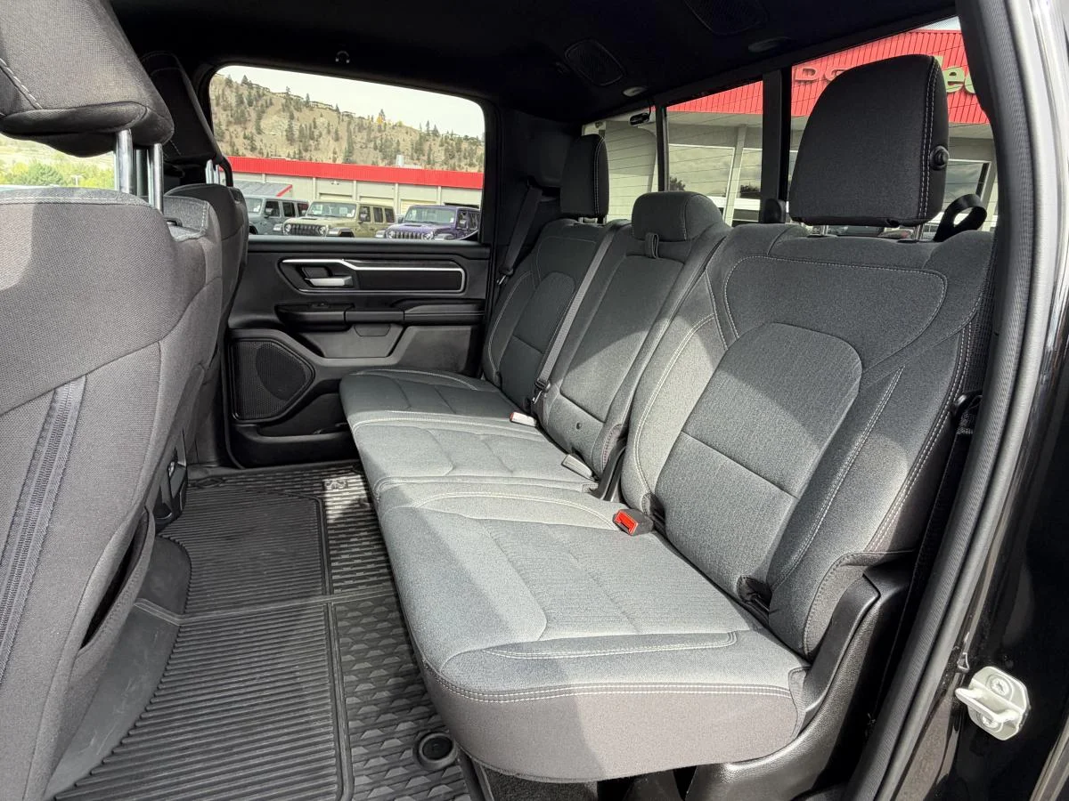 Used 2024 Black RAM Big Horn C/c 4x4 5.7 image 17