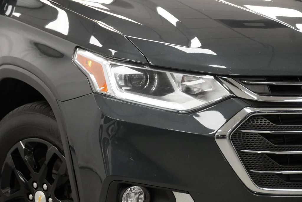 Certified Used 2018 GRAPHITE METALLIC Chevrolet LT Cloth image 11