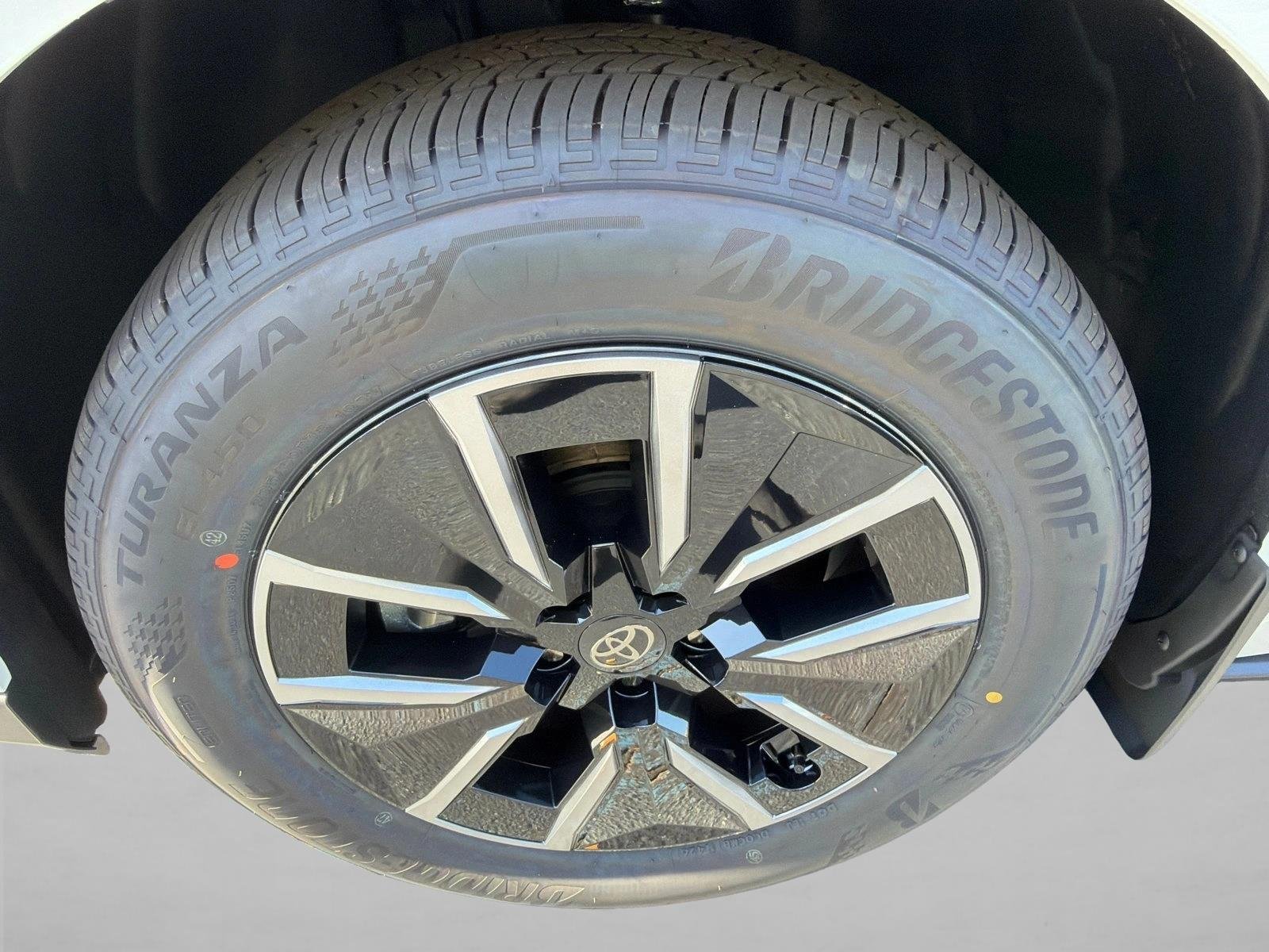 New 2026 Wind Chill Pearl Toyota XLE image 11