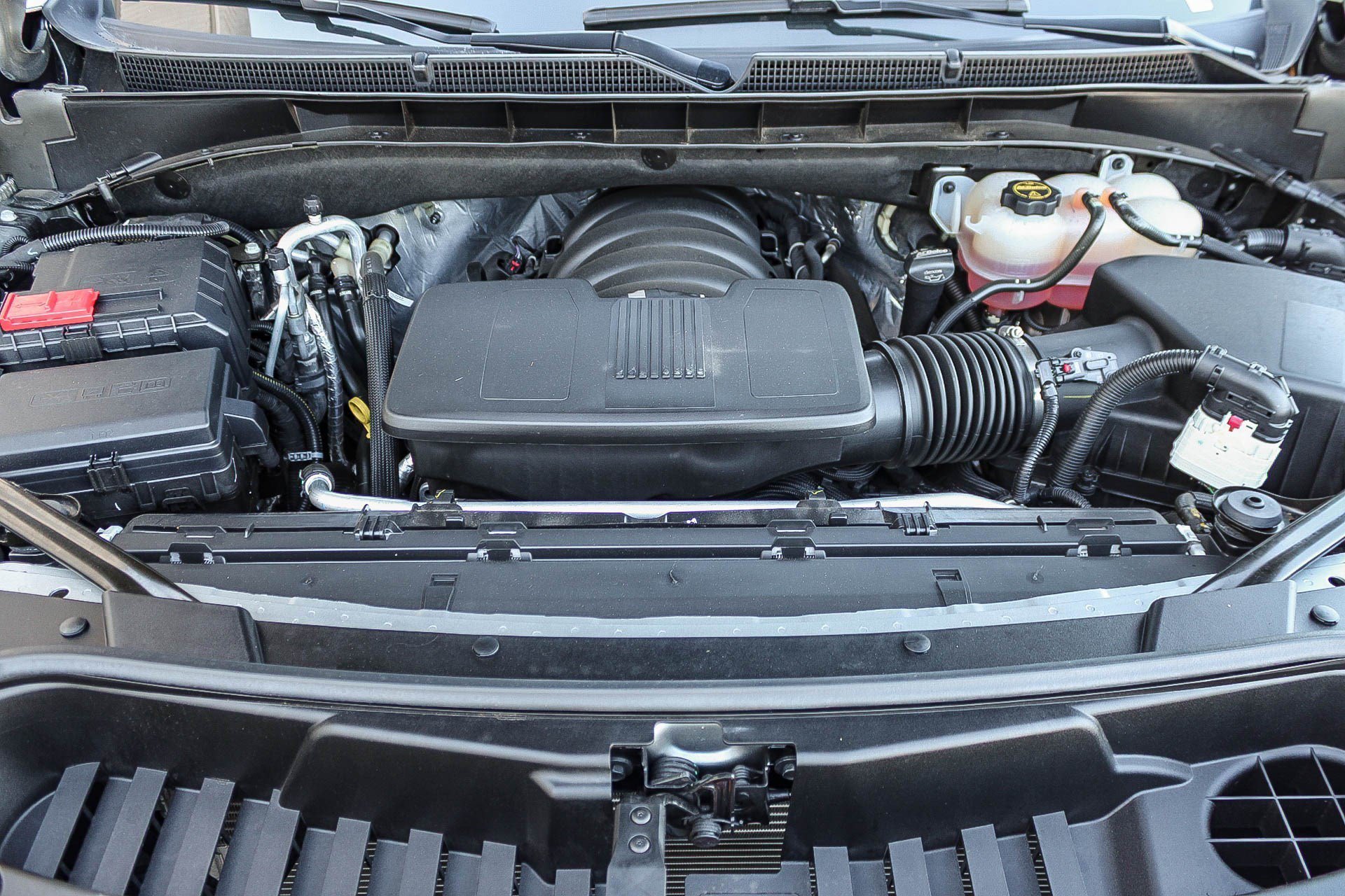 Used 2024 Sterling Metallic GMC Denali image 27