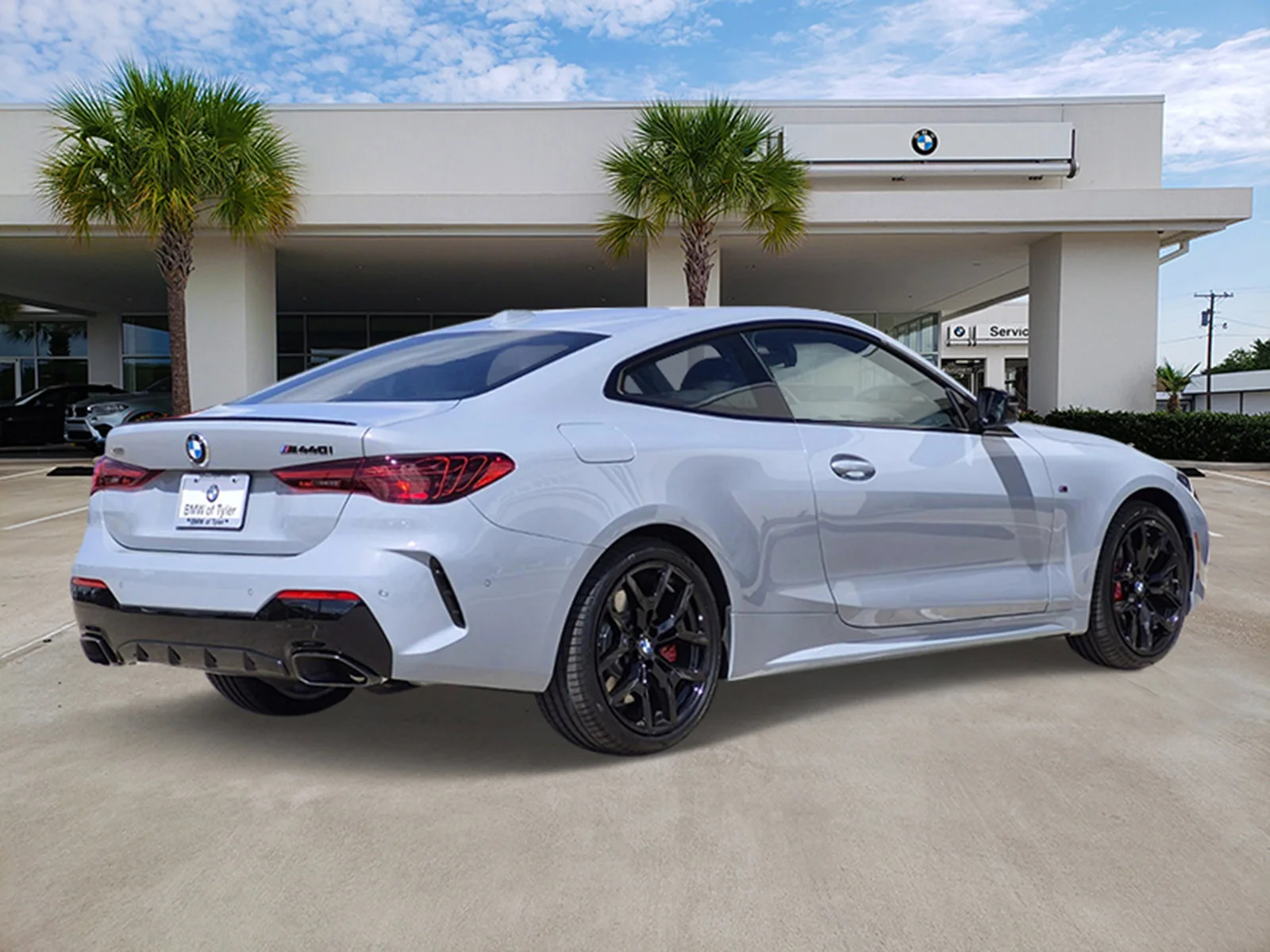 2026 BMW 4 Series M440i - Photo 6