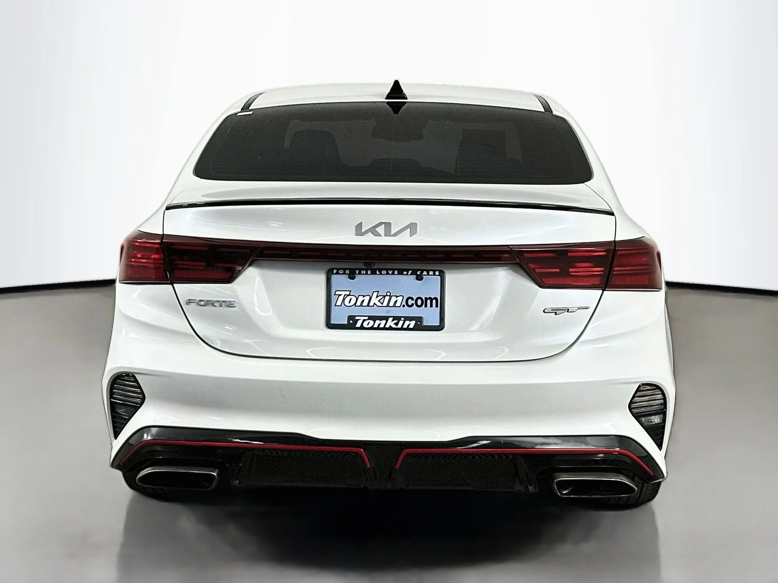 Used 2022 Snow White Pearl Kia GT image 6