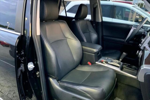 Certified Used 2021 MIDNIGHT BLACK METALLIC Toyota  image 9
