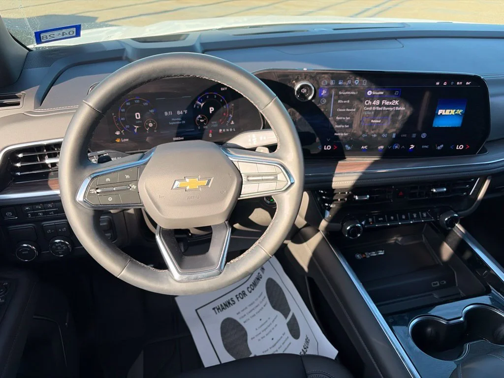 Used 2026 Summit White Chevrolet LT image 9