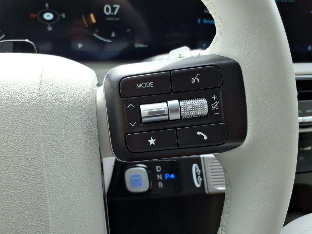 New 2026 White Hyundai SEL Premium FWD image 22