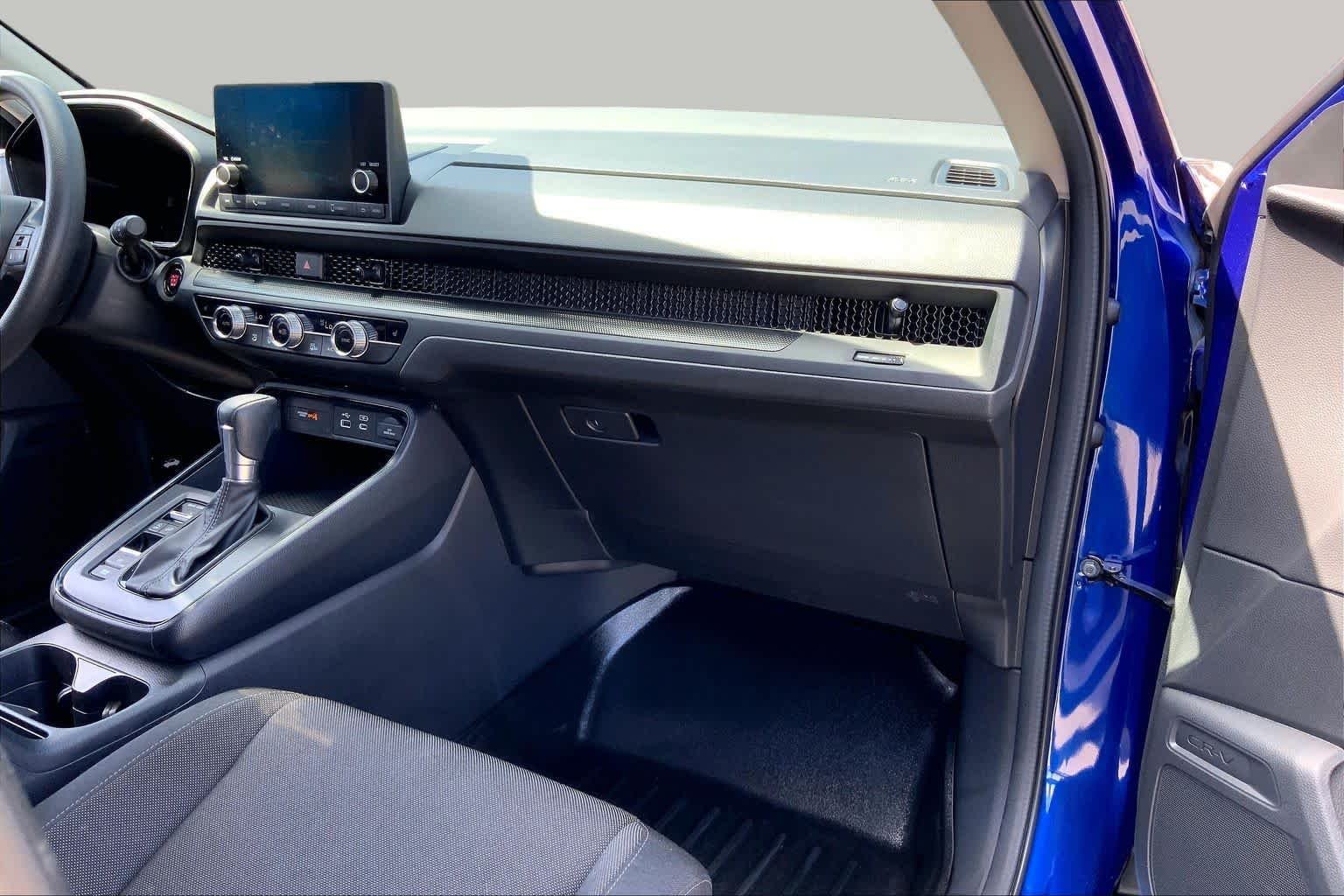 Used 2025 Still Night Pearl Honda EX image 19