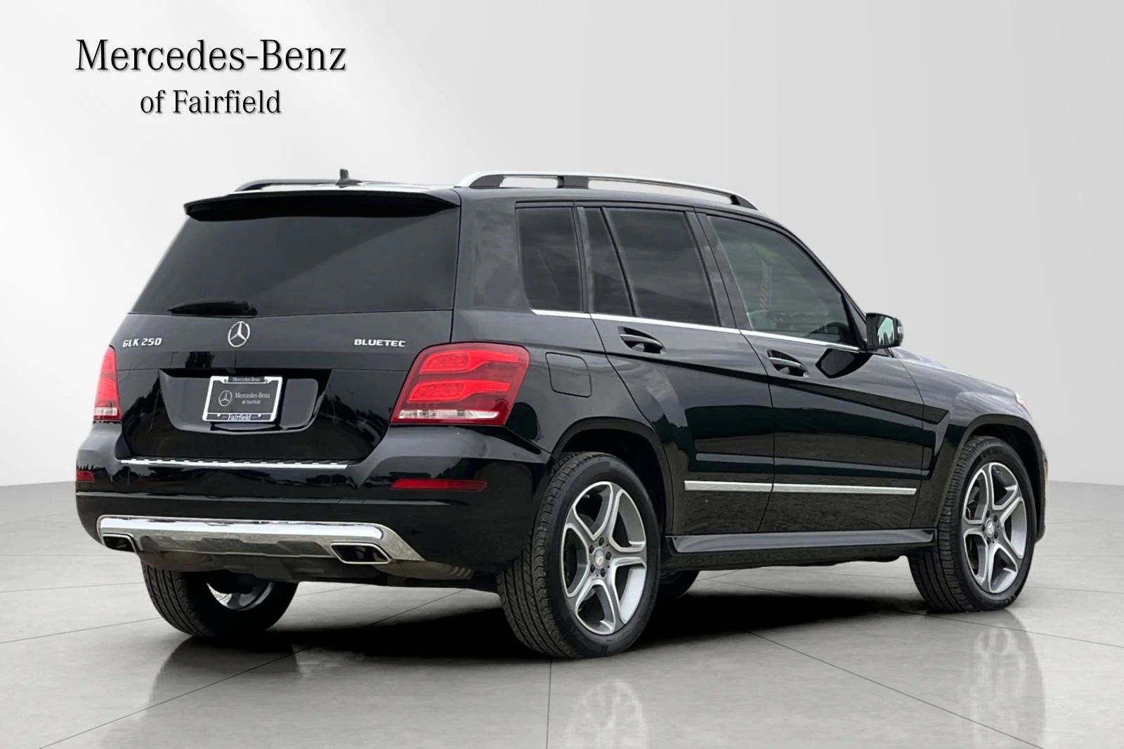 Used 2014  Mercedes-Benz GLK 250 image 2