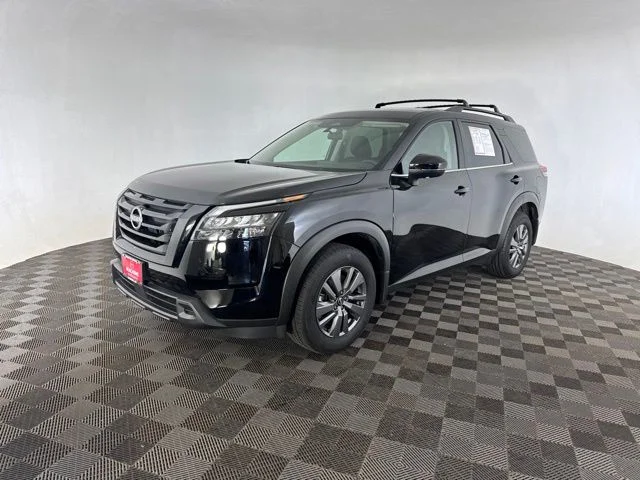 Used 2025 Black Nissan SV image 4