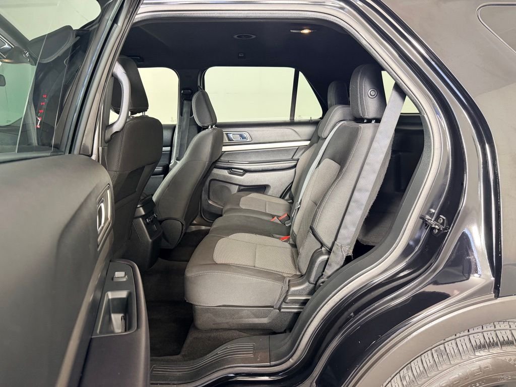 Used 2018 Black Ford XLT image 28