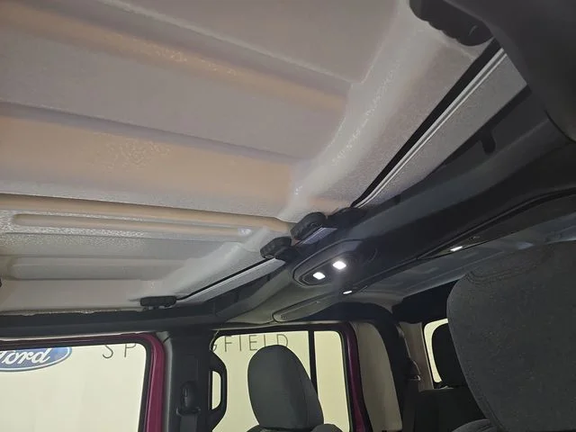 Used 2024 Tuscadero Pearlcoat Jeep Rubicon image 24