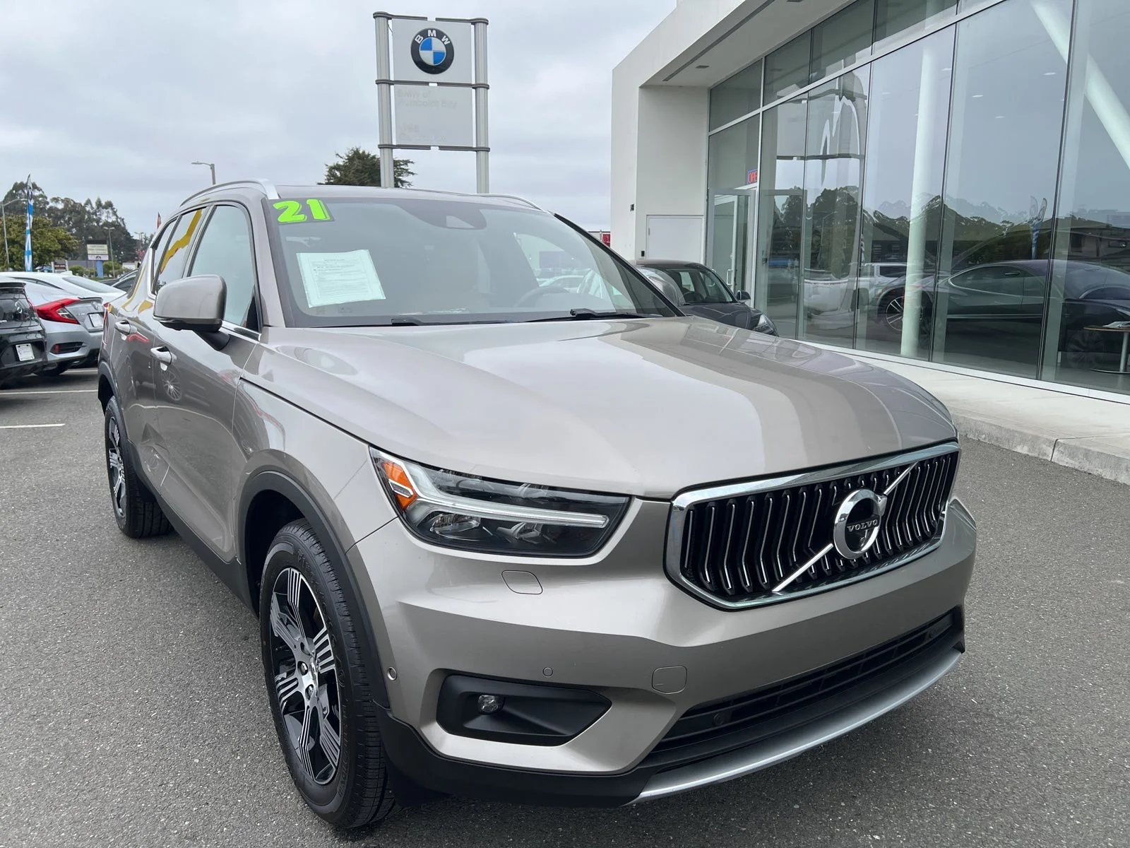 2021 Volvo XC40 T4 Inscription's photo