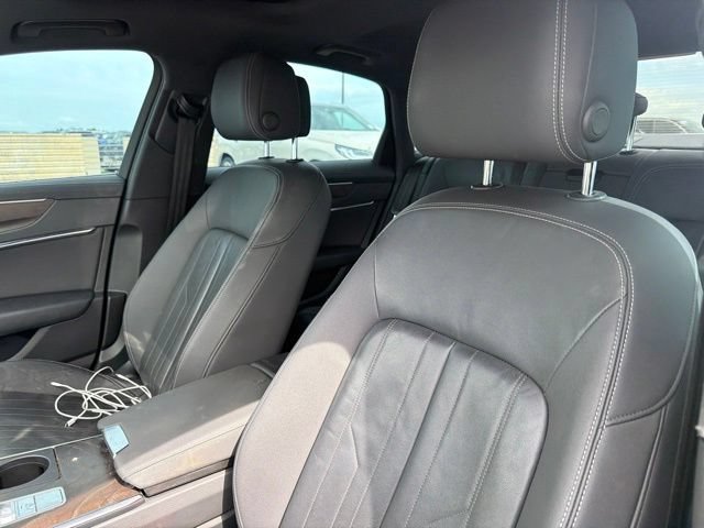 Used 2019 Brilliant Black Audi Premium image 13