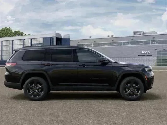 New 2027 High-Gloss Black Paint Jeep Limited image 12