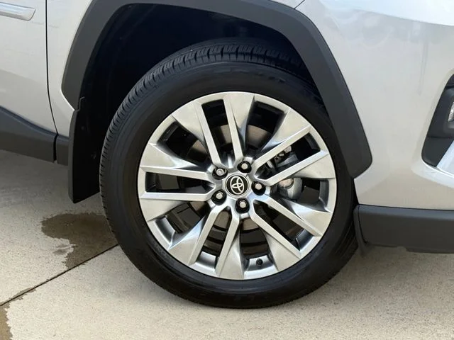 Certified Used 2025 Silver Toyota XLE Premium image 2