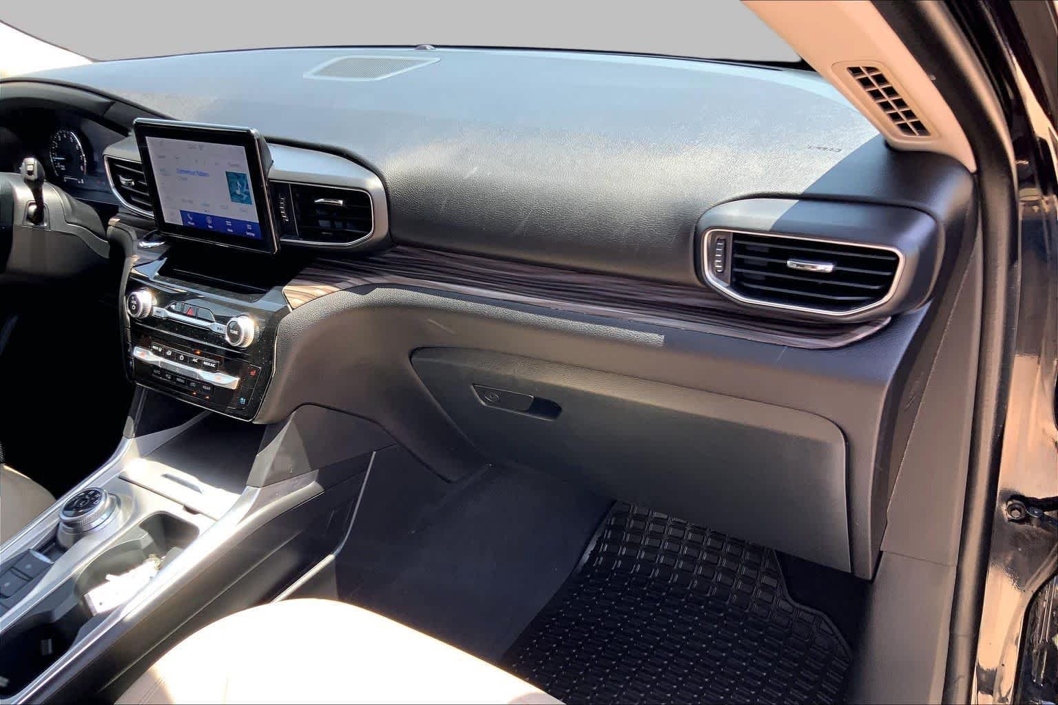 2023 Ford Explorer Limited - Photo 19