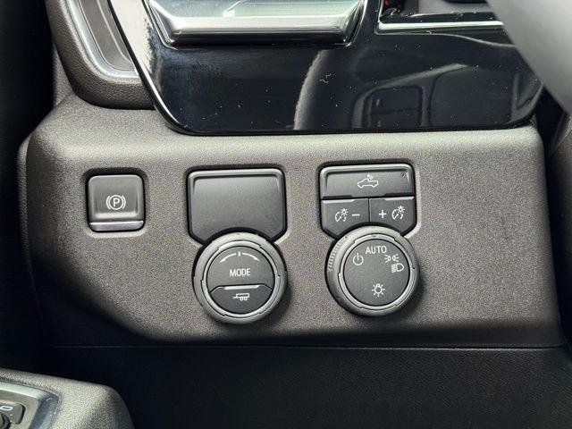 2025 Chevrolet Silverado 1500 LT - Photo 36