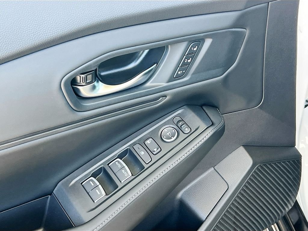 2026 Honda Accord Hybrid Sport-L - Photo 12