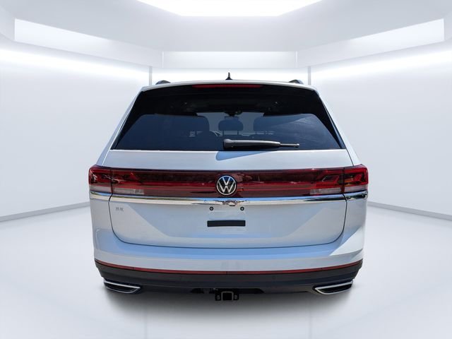 New 2026 White Volkswagen 2.0T SE w/Technology image 4