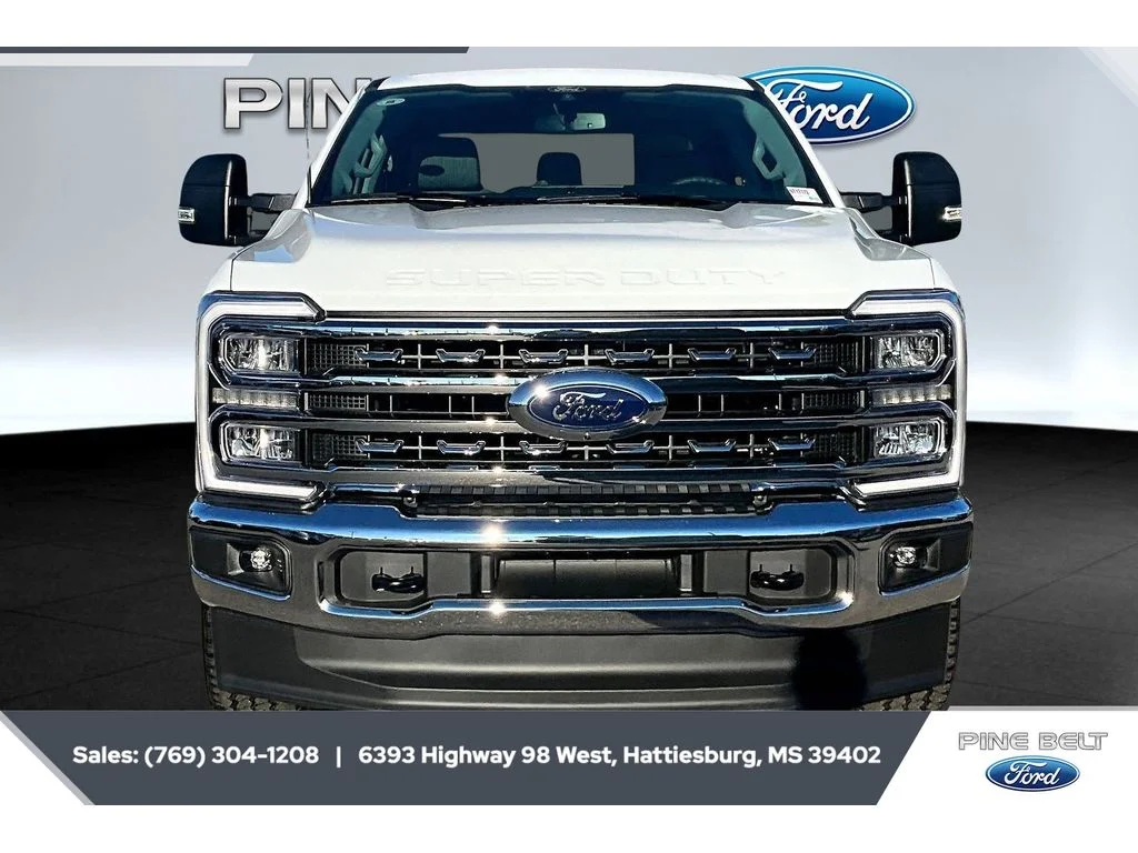 New 2026 Oxford White Ford F-250® XLT image 3