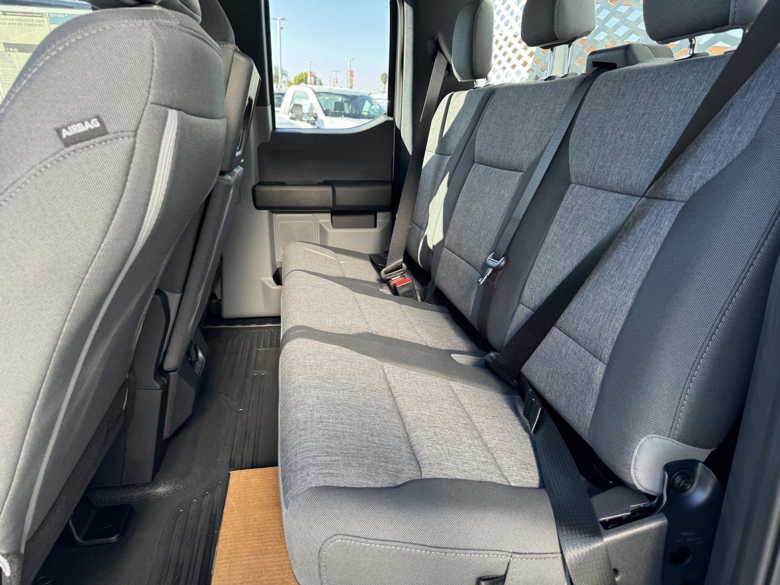 New 2024 Oxford White Ford F-550® XL image 15