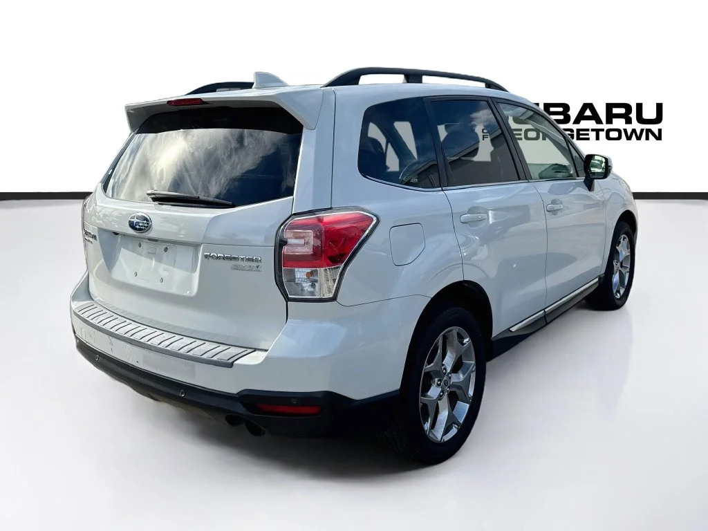 Used 2017 White Subaru 2.5i Touring image 8