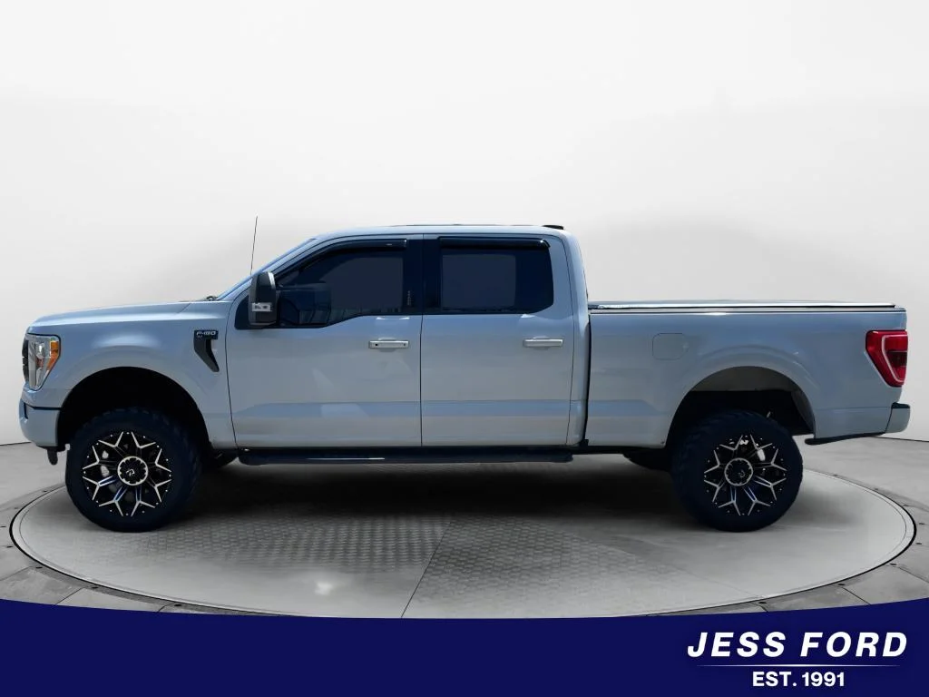 Used 2022 Space White Metallic Ford XLT image 2