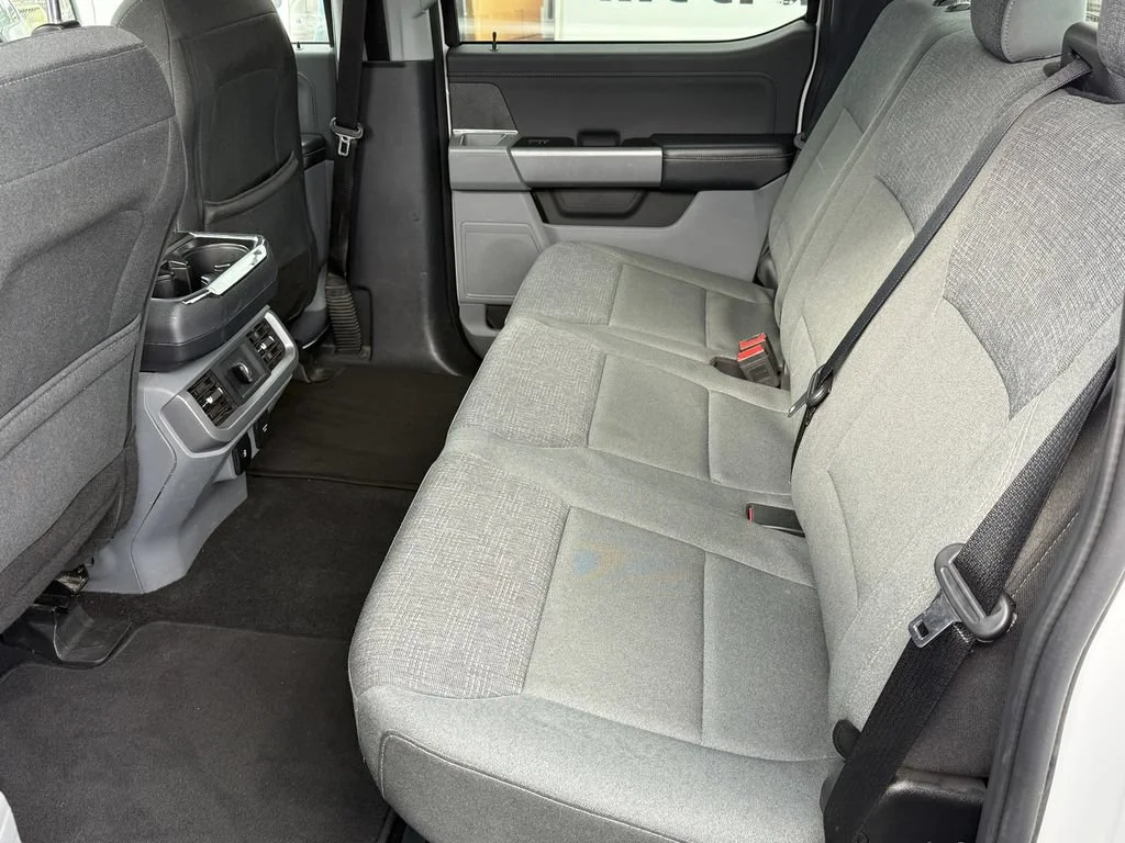 Used 2024 White Ford XLT image 14