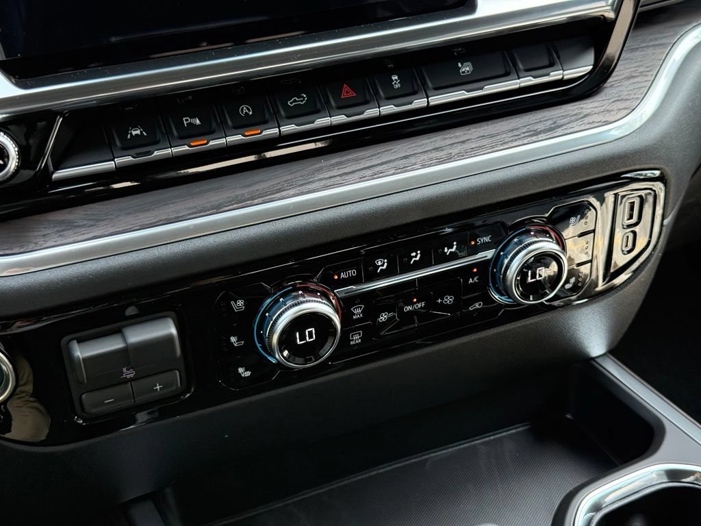 2026 GMC Sierra 1500 SLT - Photo 31