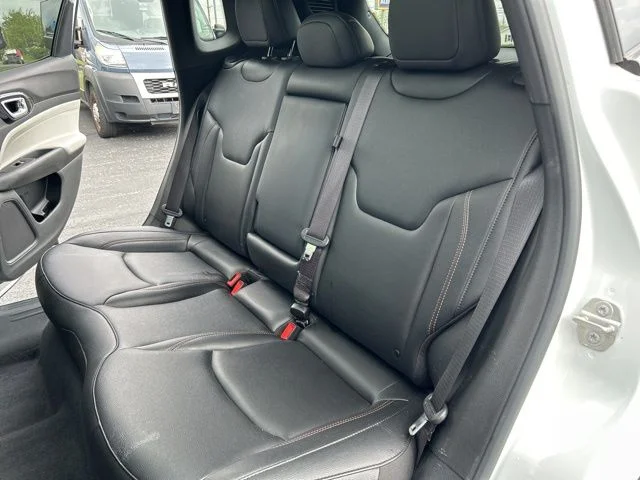 Used 2024 White Jeep Limited image 29