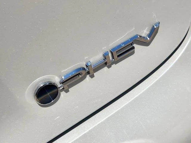New 2025 Wind Chill Pearl Toyota XSE image 31