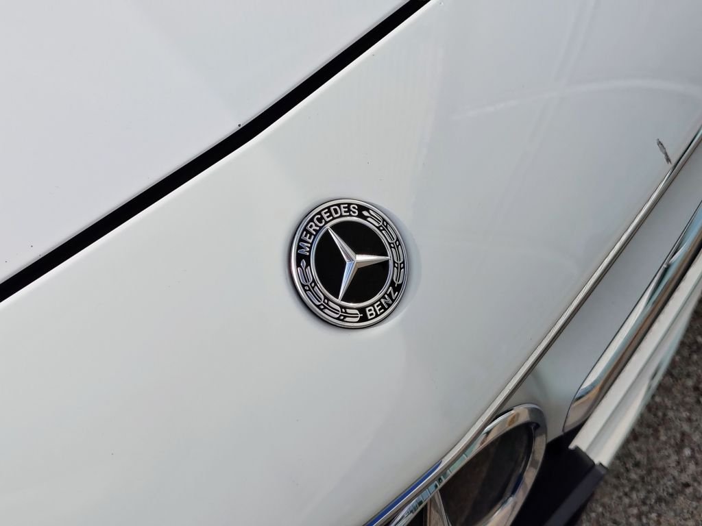 2025 Mercedes-Benz C-Class Sedan C 300 - Photo 14