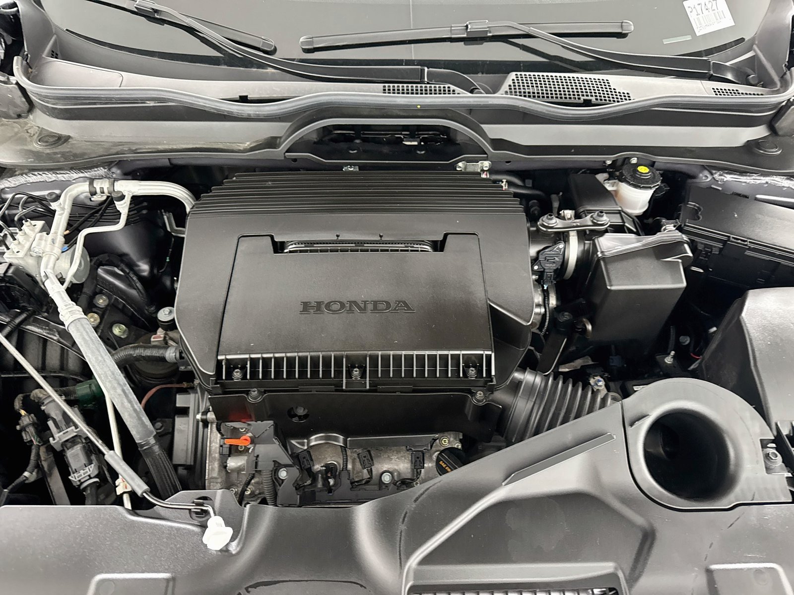 Certified Used 2025 Modern Steel Metallic Honda AWD Elite image 30