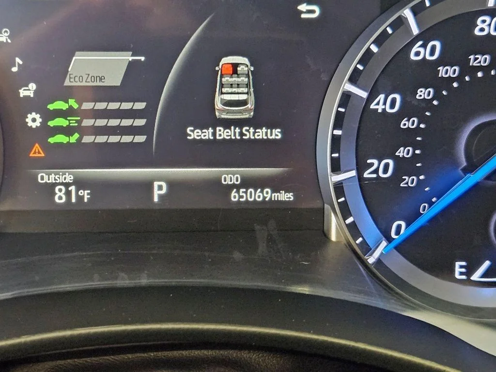 2022 Toyota Highlander XLE - Photo 16