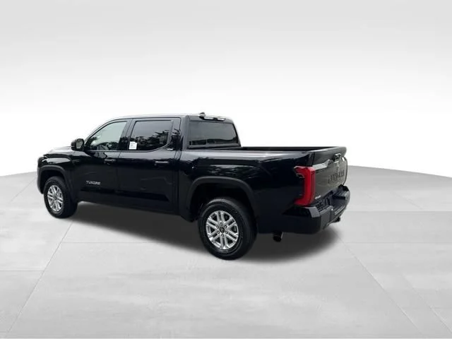 New 2026 Midnight Black Met Toyota SR5 image 3