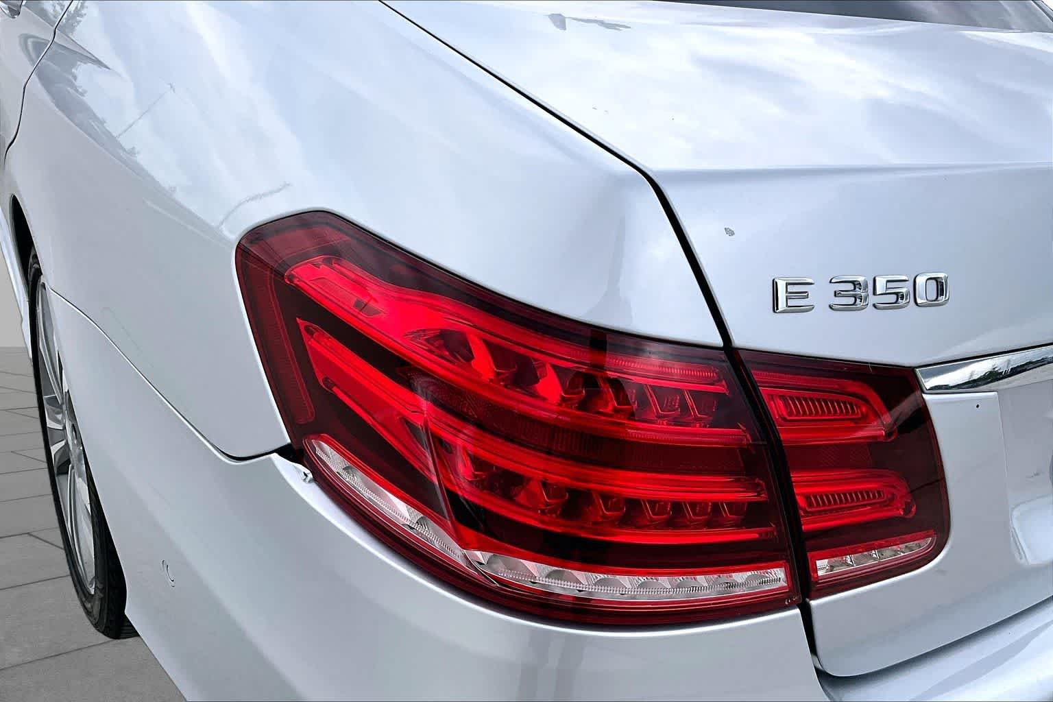 Used 2016 Iridium Silver Metallic Mercedes-Benz E 350 Sport image 25