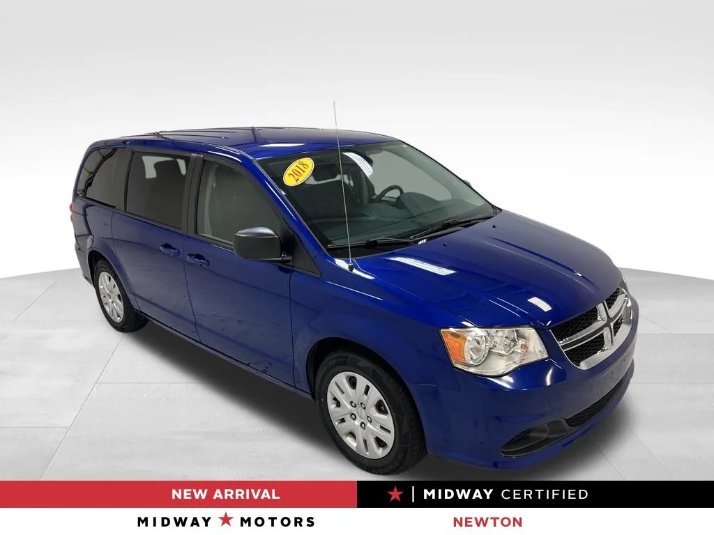 Used 2018 Blue Dodge SE image 1