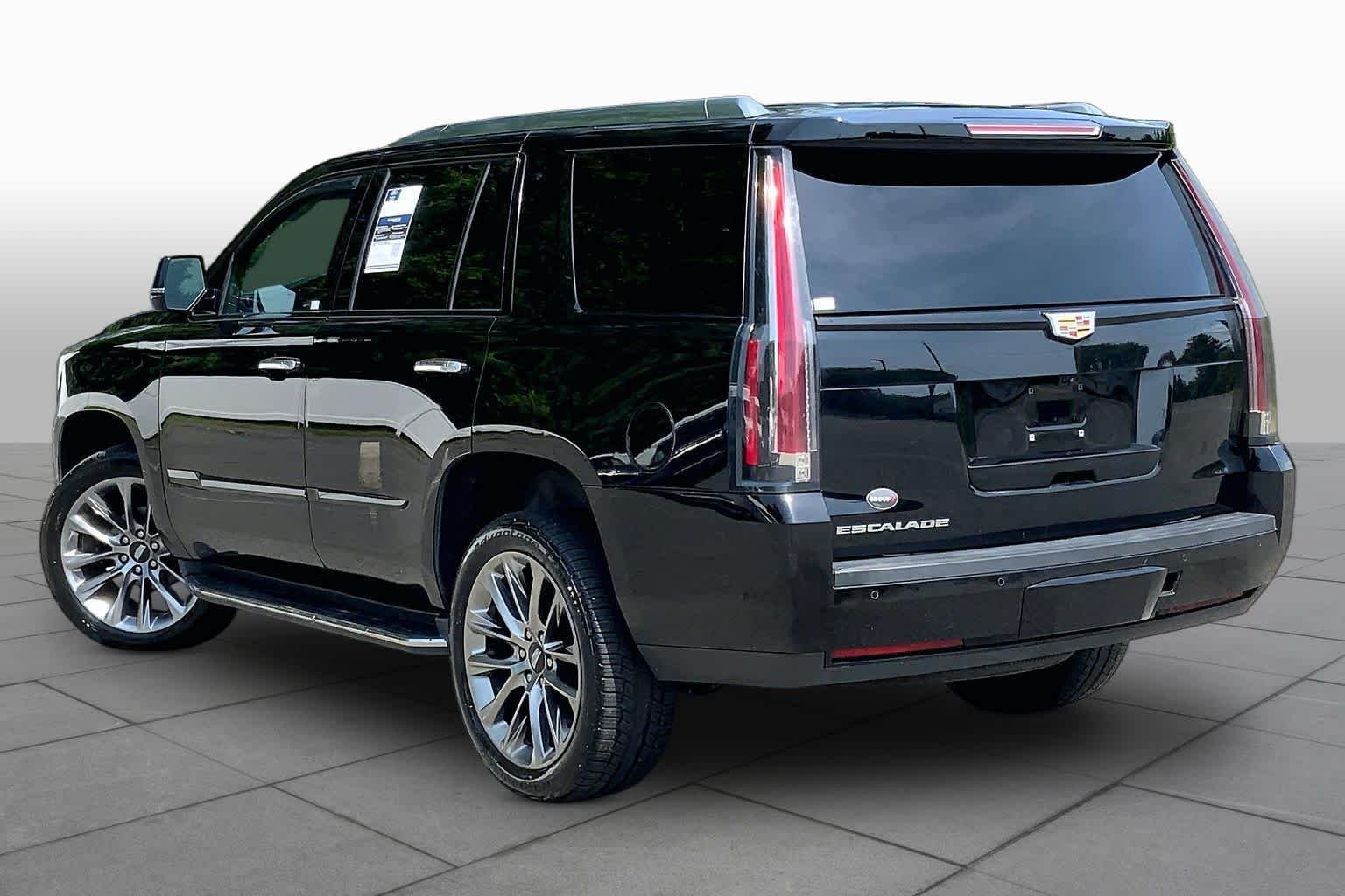 Certified Used 2020 Black Raven Cadillac Luxury image 13