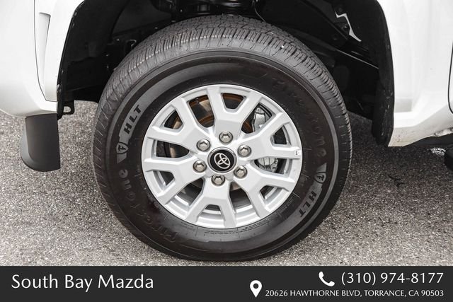 2025 Toyota Tacoma SR5 - Photo 11