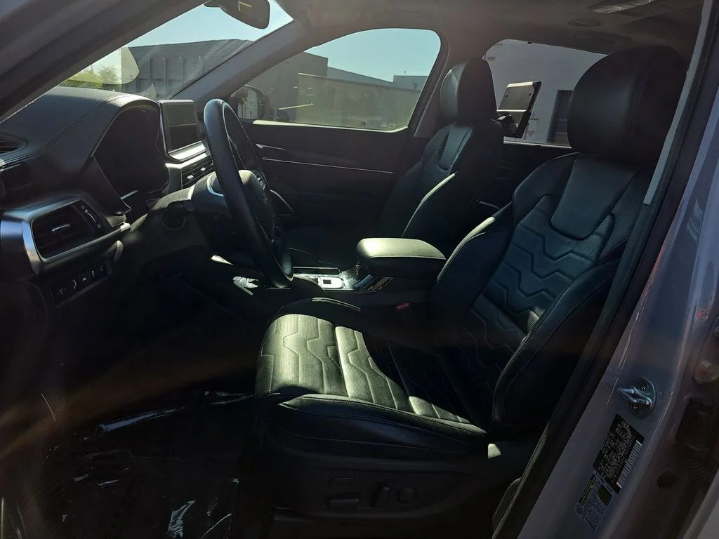 Used 2022 Gray Kia SX image 16
