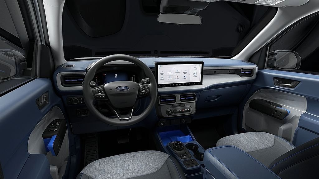New 2026 Space White Metallic Ford XLT image 7