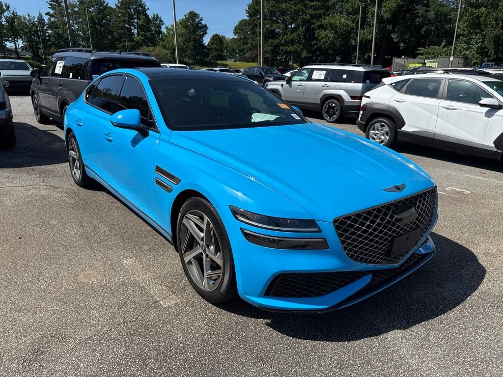 Used 2023 White Genesis 3.5T image 3