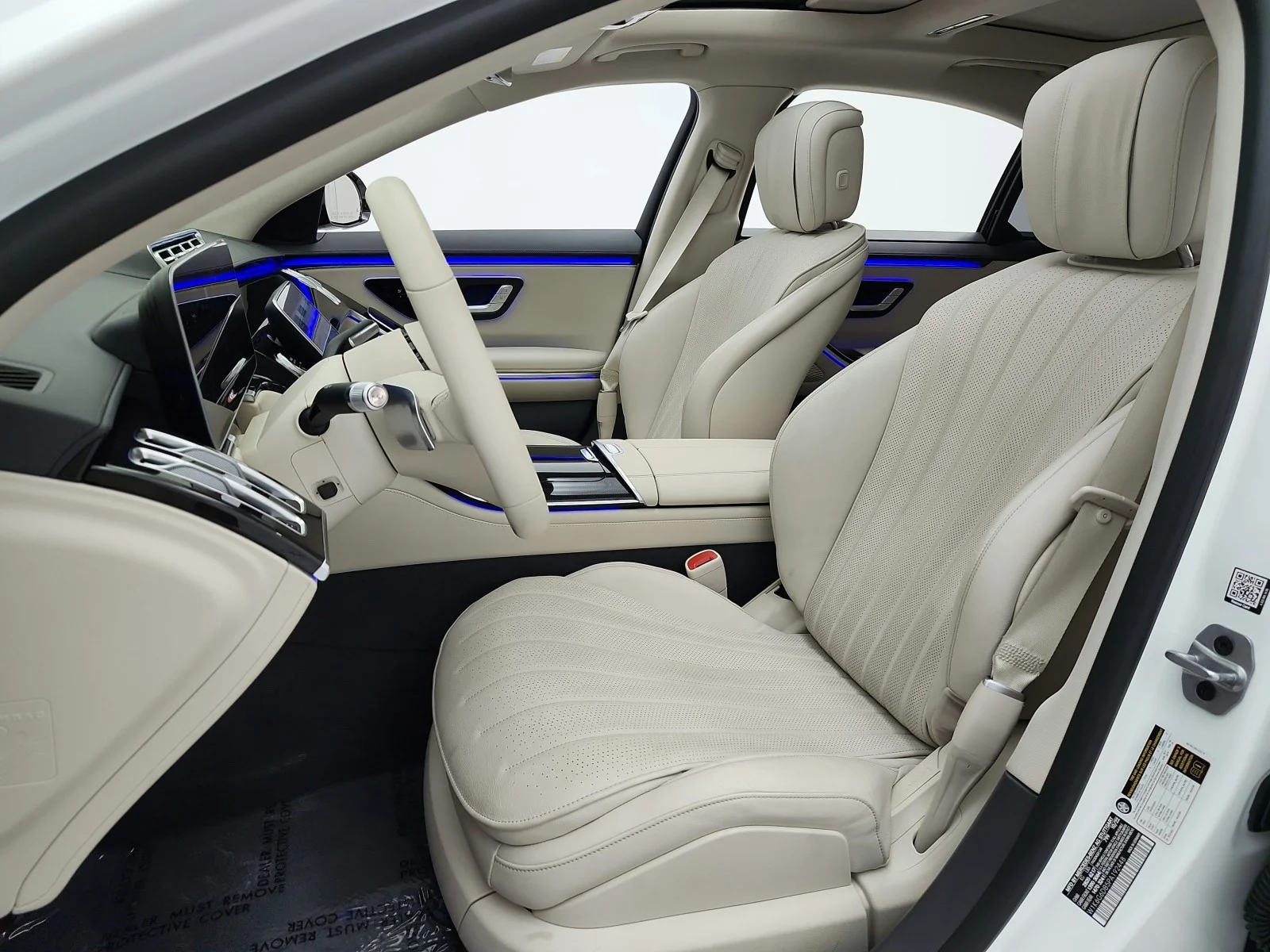 Used 2023 MANUFAKTUR Diamond White Mercedes-Benz S 500 4MATIC® Sedan image 13