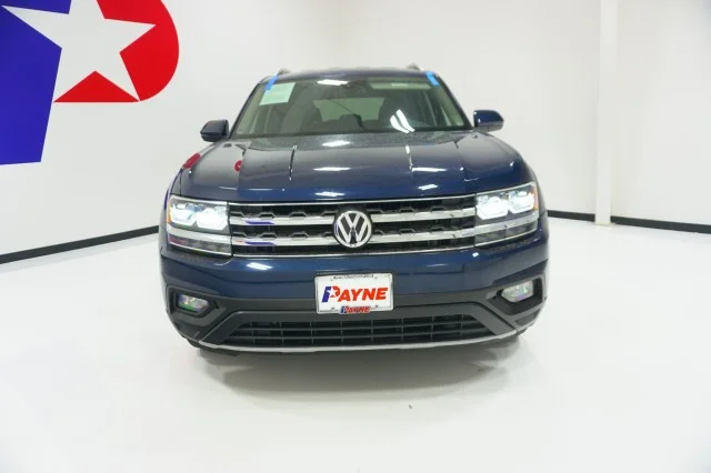 Used 2019 Tourmaline Blue Metallic Volkswagen 3.6L V6 SE w/Technology image 2