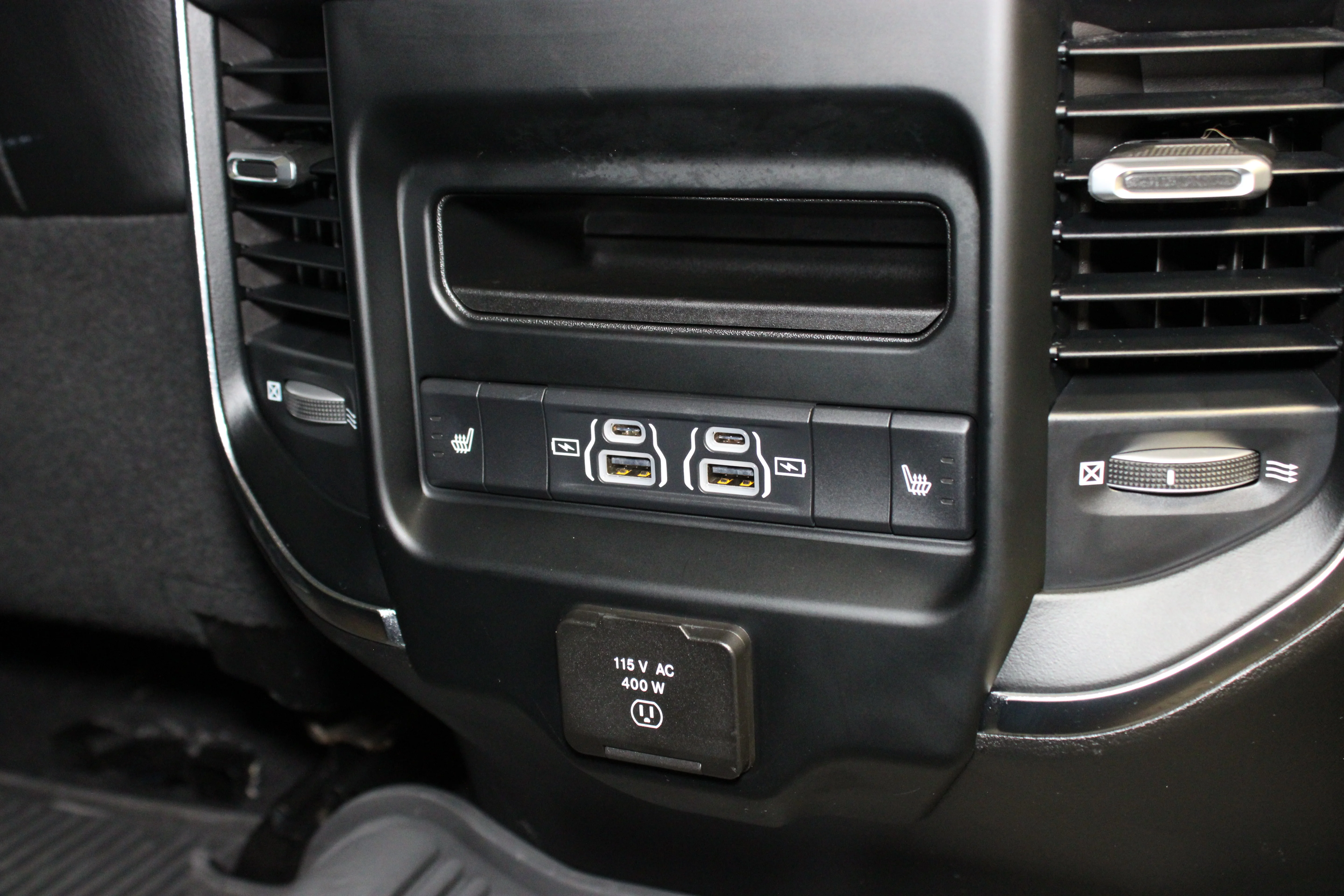 Used 2023 Patriot Blue Pearlcoat Ram Laramie image 17