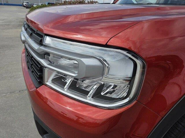 Used 2024 Hot Pepper Red Metallic Tinted Clearcoat FORD LARIAT image 10