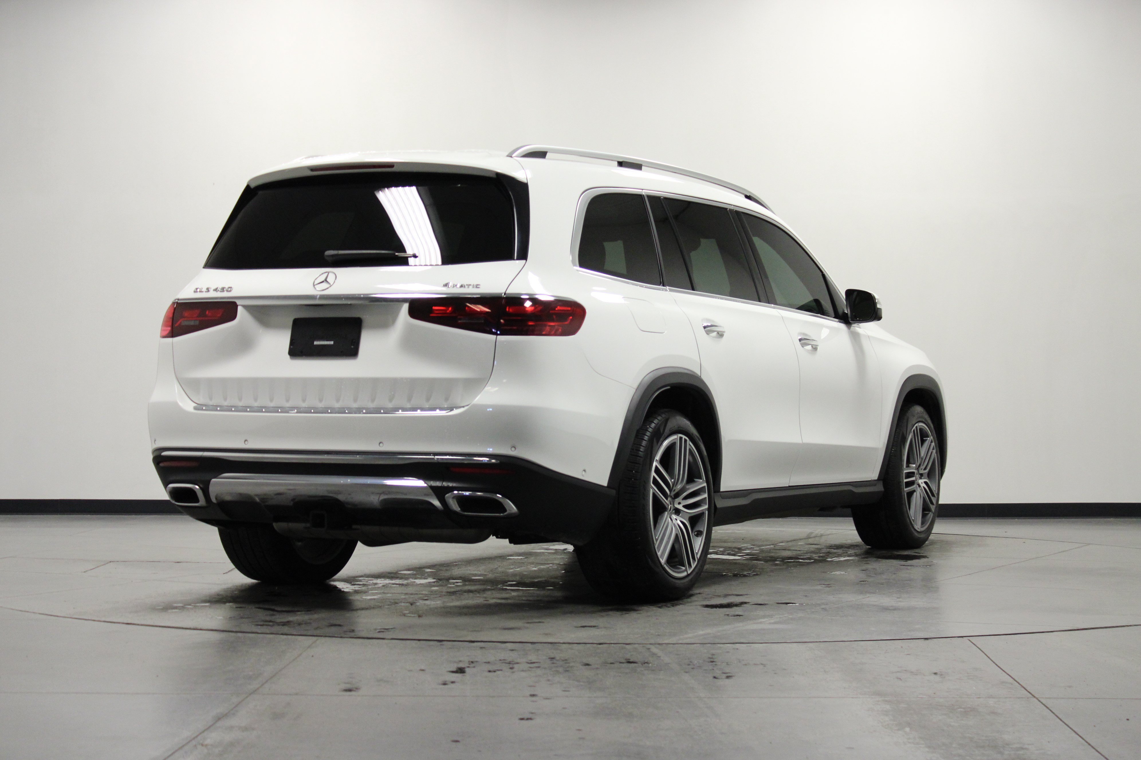 Used 2024 Polar White Mercedes-Benz GLS 450 image 4