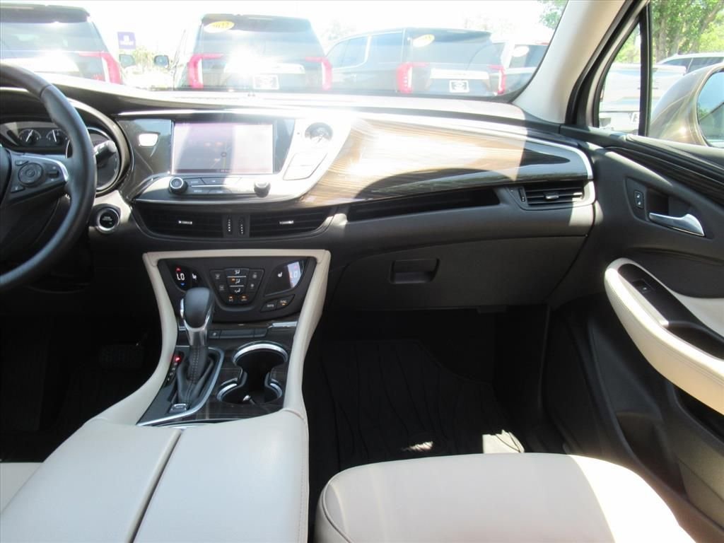 Used 2019 Brown Buick Essence image 14