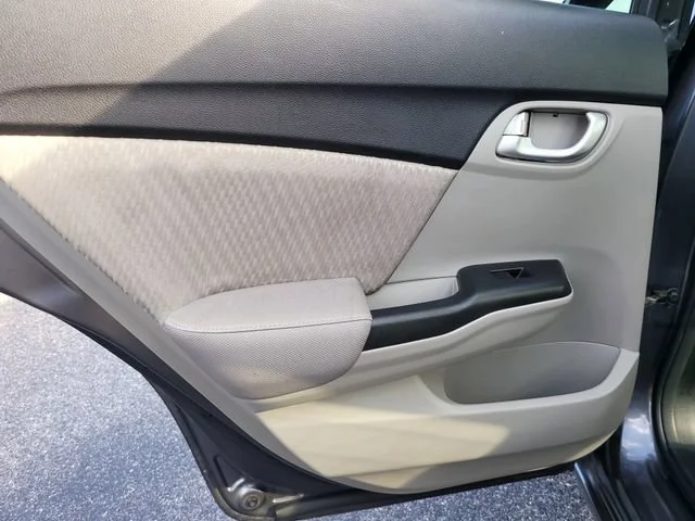 Used 2015  Honda EX image 10